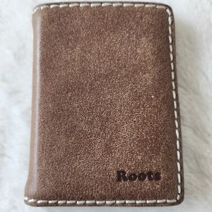 Roots Genuine Leather Card Holder